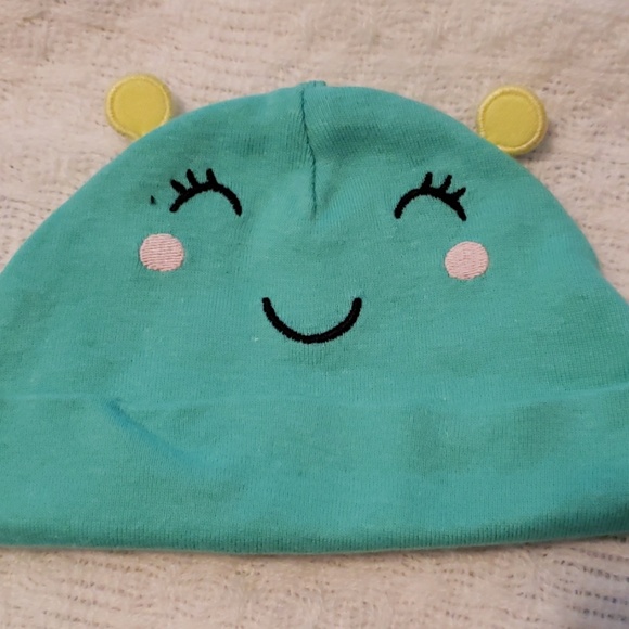 Dragonfly 4 piece set with beanie - Picture 2 of 8